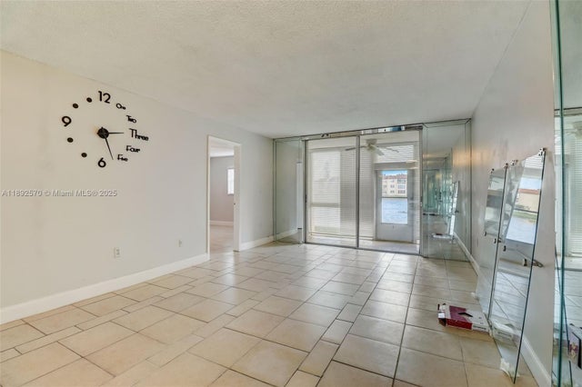 5 of 36 - 9001 Sunrise Lakes Blvd 109, Sunrise, FL
