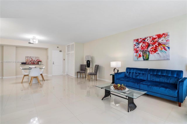 3 of 17 - 10185 Collins Ave 515, Bal Harbour, FL