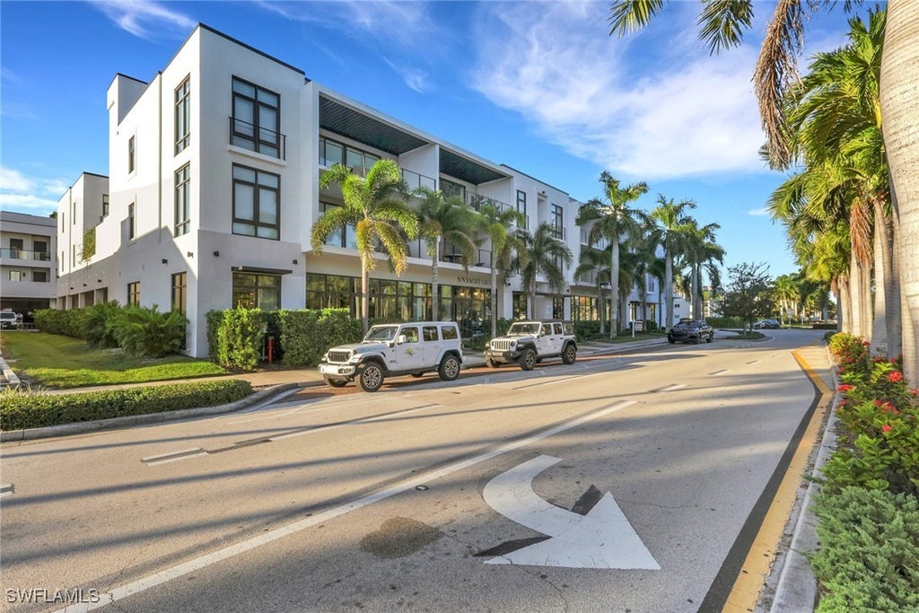 850 Central Ave 205, Naples