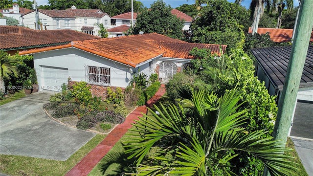 4 of 33 - 2711 Red Rd, Coral Gables, FL
