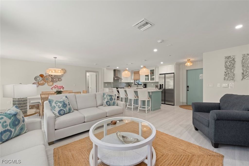 5117 Sea Bell Rd G102, SANIBEL