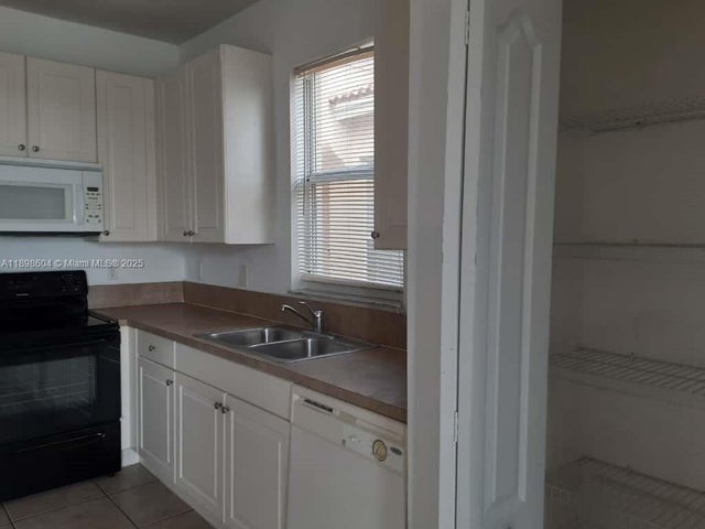 5 of 36 - 3760 Ne 9th Ct, Homestead, FL