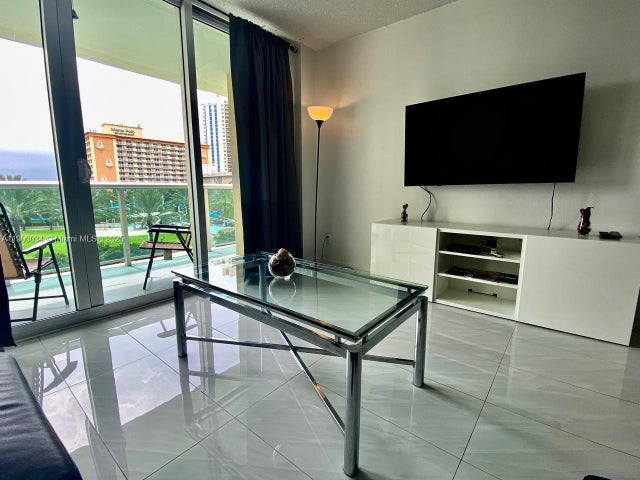 4 of 27 - 19370 Collins Ave 415, Sunny Isles Beach, FL