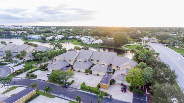 5 of 38 - 17081 Waterbend Dr 227, Jupiter, FL
