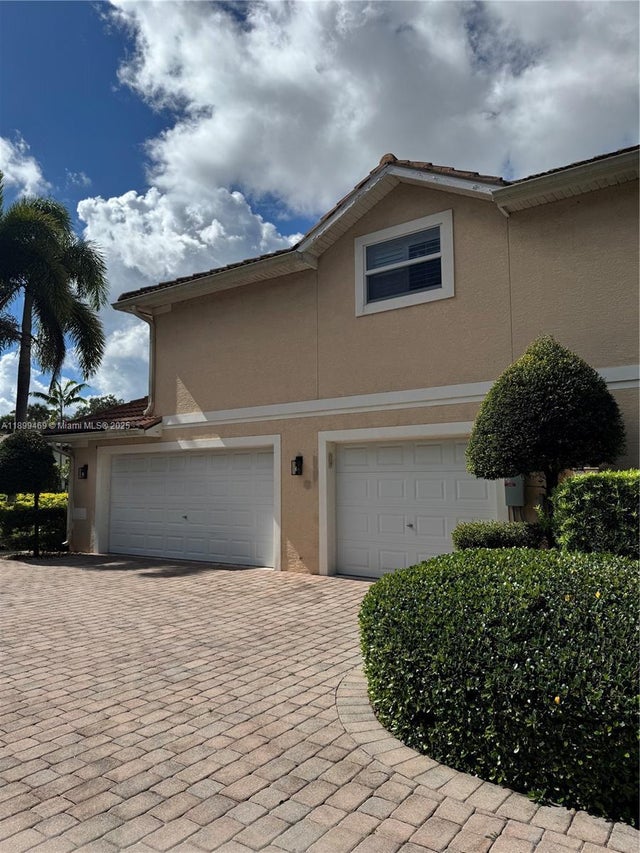 2 of 38 - 5220 Rosewood Ln, Vero Beach, FL