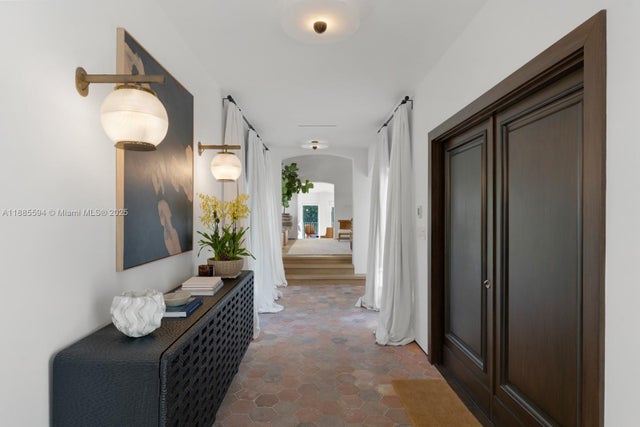 3 of 34 - 545 Casuarina Concourse, Coral Gables, FL