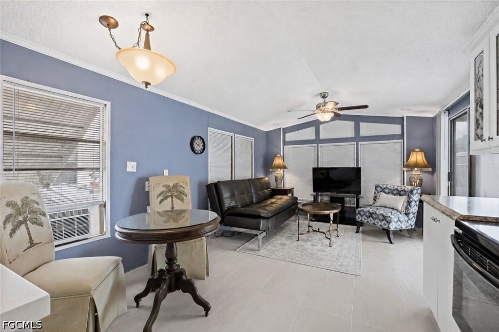 5756 Pink Panther Dr, Fort Myers