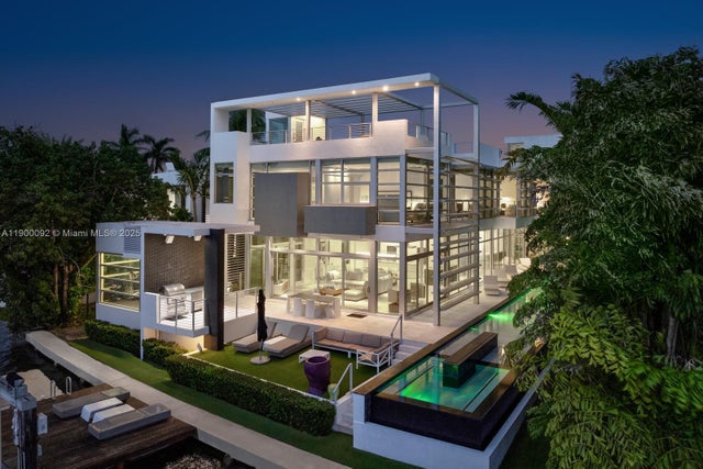 3 of 79 - 440 S Hibiscus Dr, Miami Beach, FL