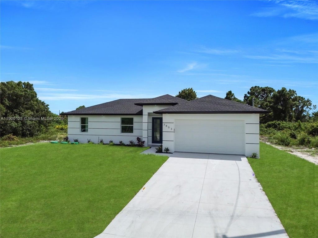 3803 Sw 6th St, Lehigh Acres