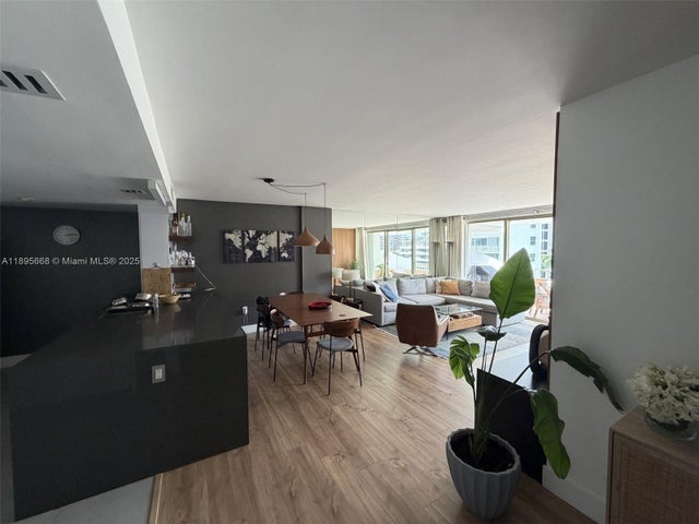 1 of 4 - 199 Ocean Lane Dr 607, Key Biscayne, FL