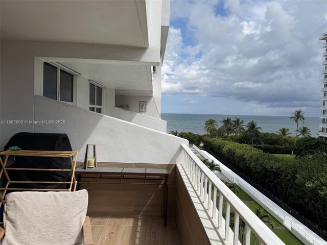 3 of 4 - 199 Ocean Lane Dr 607, Key Biscayne, FL
