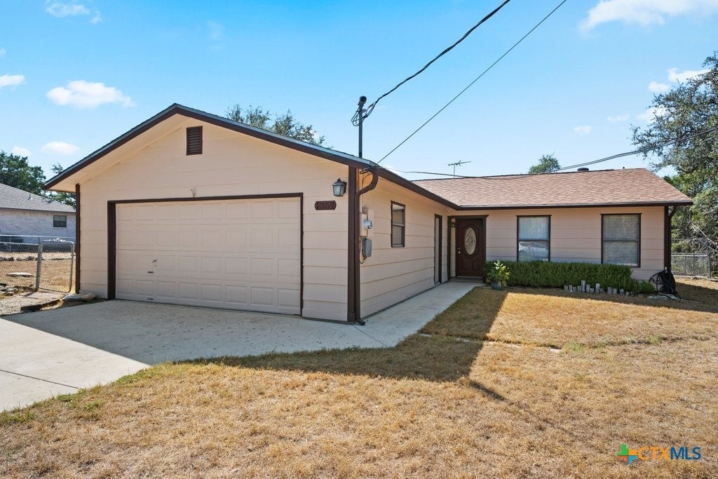 1369 Lakeview Drive, Canyon Lake