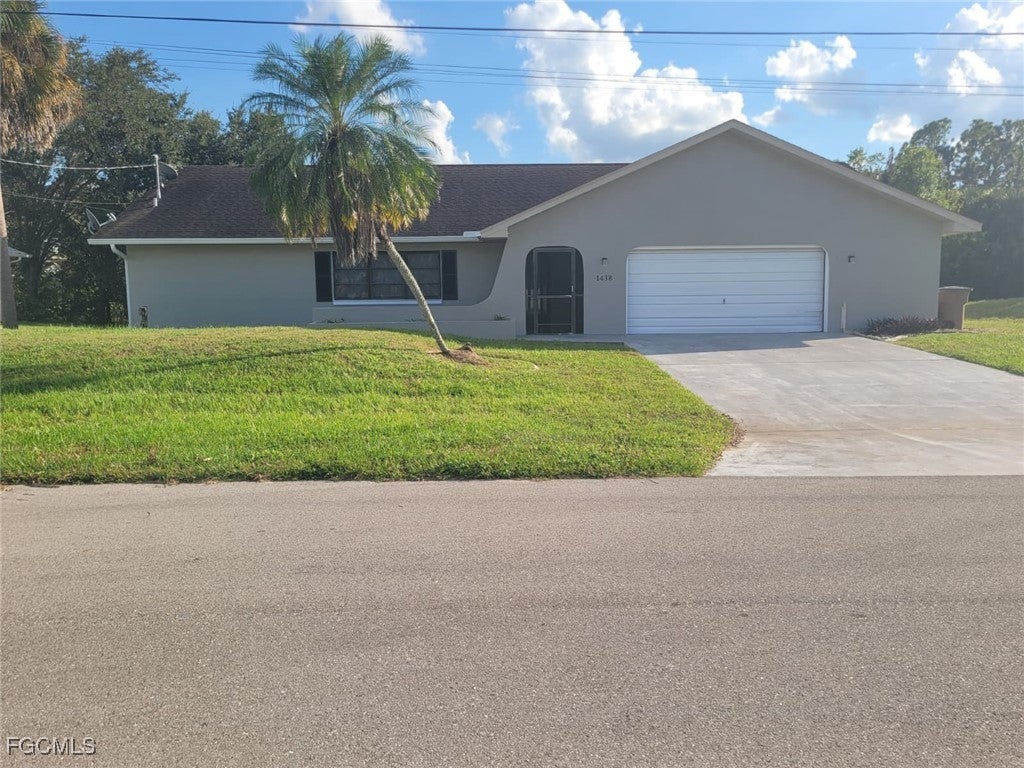 1438 Graham Cir, Lehigh Acres