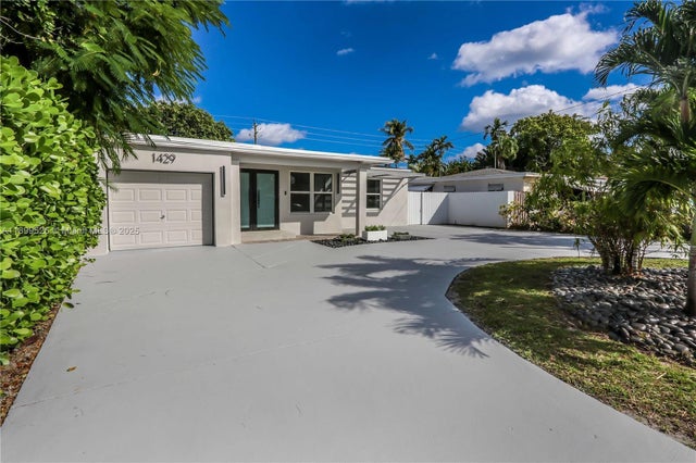 1 of 42 - 1429 Rodman St, Hollywood, FL