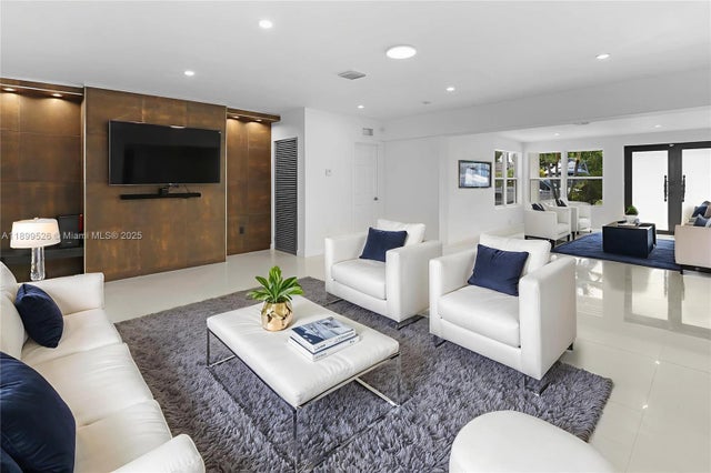 2 of 42 - 1429 Rodman St, Hollywood, FL