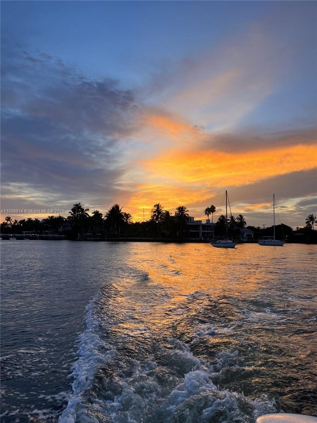 2 of 39 - 3050 Ne 48th St 205, Fort Lauderdale, FL