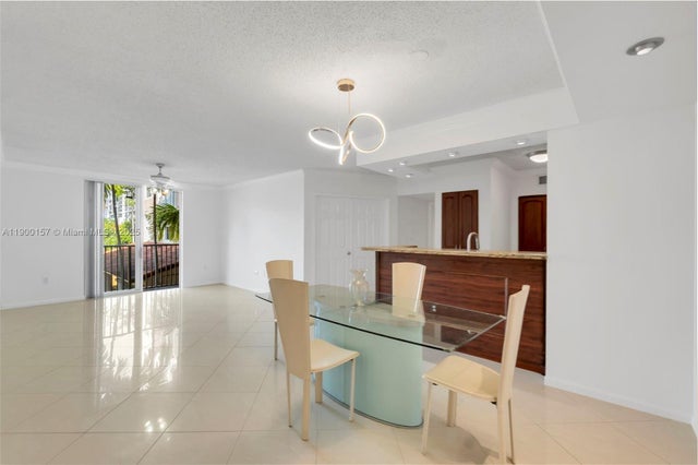 4 of 40 - 1900 Van Buren St 206b, Hollywood, FL