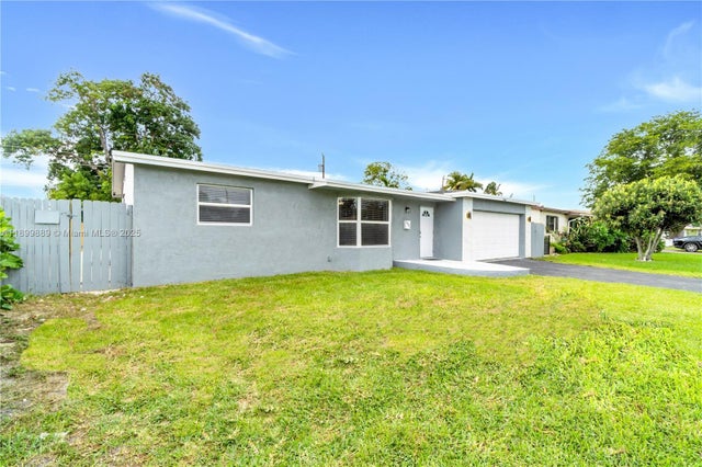 3 of 56 - 3961 Nw 34th Ave, Lauderdale Lakes, FL