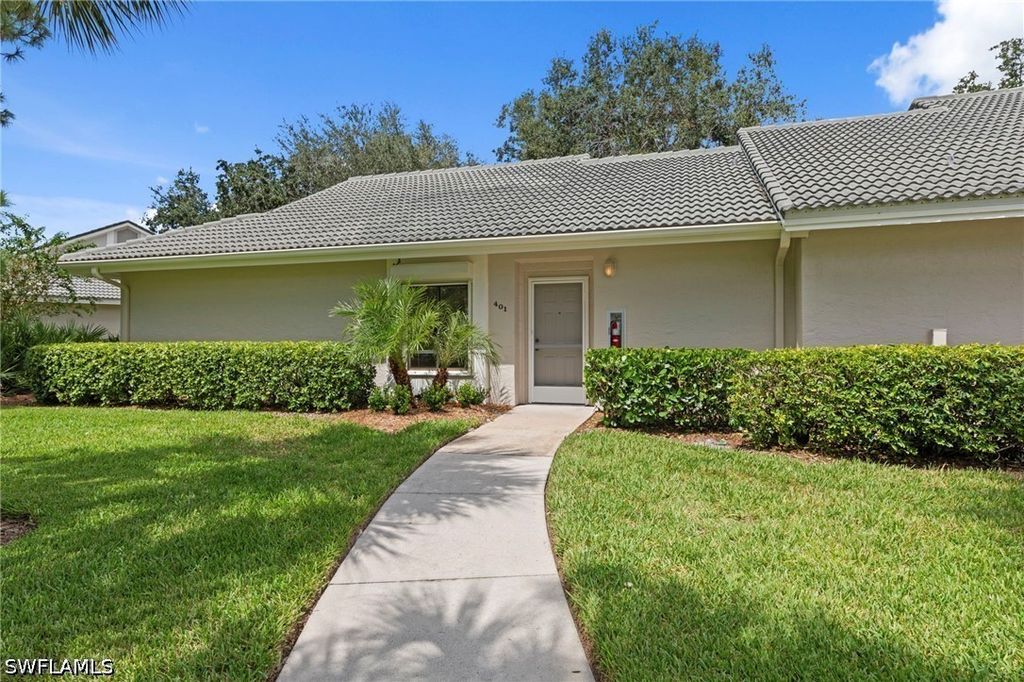 401 Arbor Lake Dr 4-101, Naples