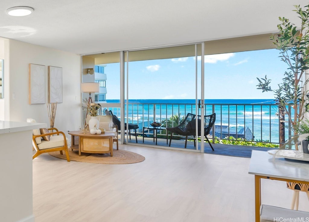 (unit #5w) 3056 Kalakaua Avenue, Honolulu