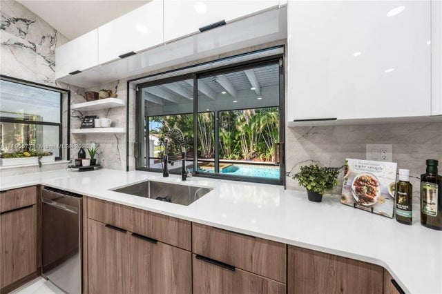 3 of 35 - 1500 Nw 108th Way, Coral Springs, FL