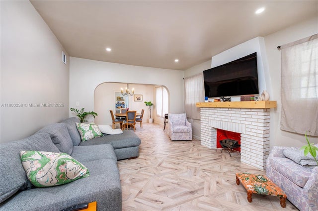 4 of 24 - 1844 Nw 47th St, Miami, FL