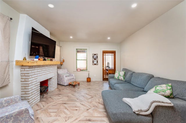 5 of 24 - 1844 Nw 47th St, Miami, FL