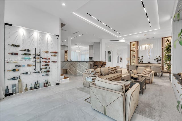 2 of 51 - 1594 Shoreline Way, Hollywood, FL