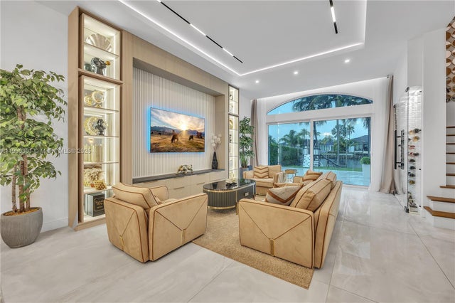 4 of 51 - 1594 Shoreline Way, Hollywood, FL