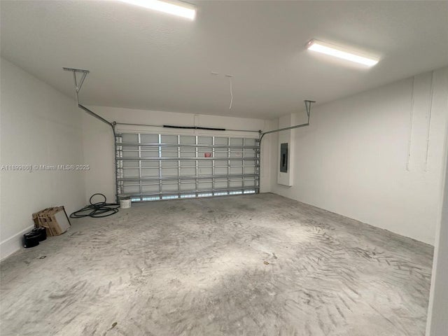3 of 10 - 13249 Sw 189th Ter, Miami, FL