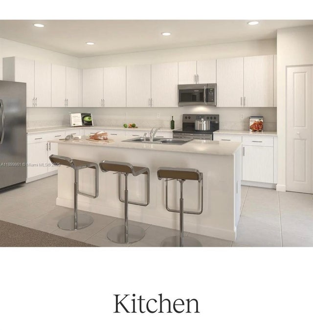 4 of 10 - 13249 Sw 189th Ter, Miami, FL