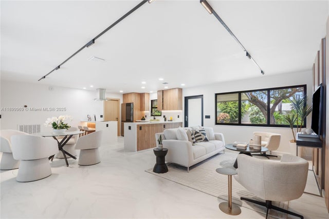 4 of 24 - 2020 Ne 54th, Fort Lauderdale, FL