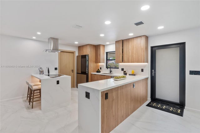 5 of 24 - 2020 Ne 54th, Fort Lauderdale, FL