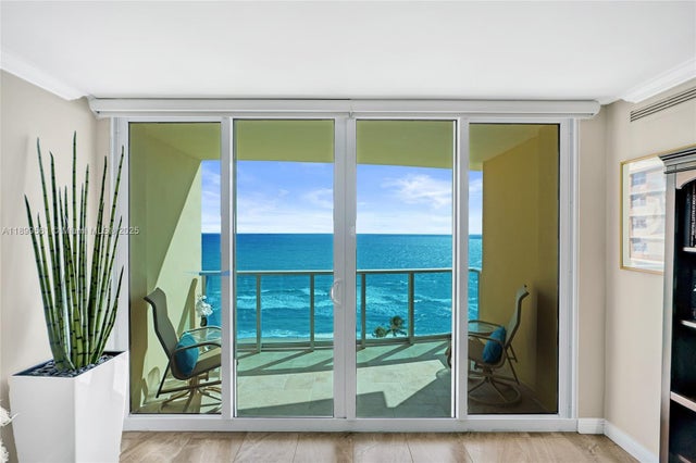 4 of 52 - 2501 S Ocean Dr 1423, Hollywood, FL