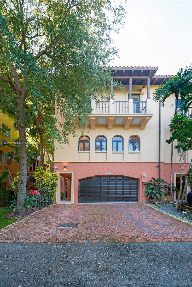 6223 Paradise Point Dr, Palmetto Bay