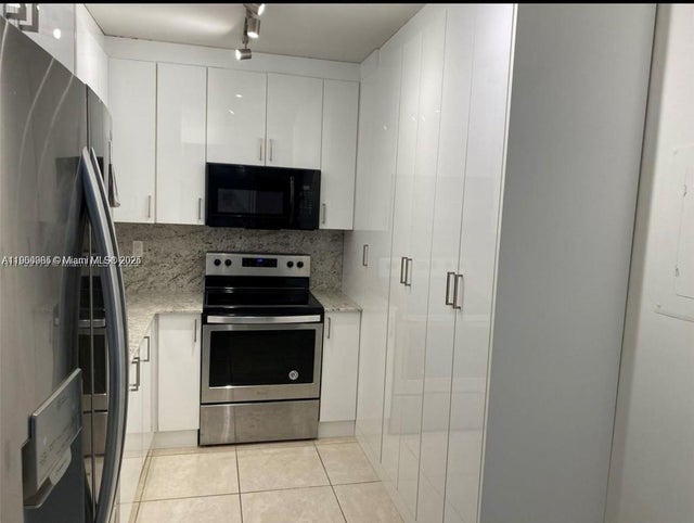 3 of 16 - 1965 S Ocean Dr 5b, Hallandale Beach, FL