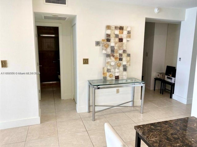 4 of 16 - 1965 S Ocean Dr 5b, Hallandale Beach, FL
