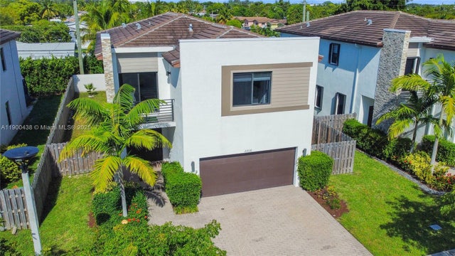 3 of 63 - 21016 Ne 2nd Ct, Miami, FL