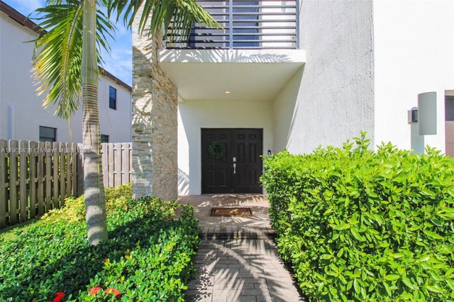 4 of 63 - 21016 Ne 2nd Ct, Miami, FL