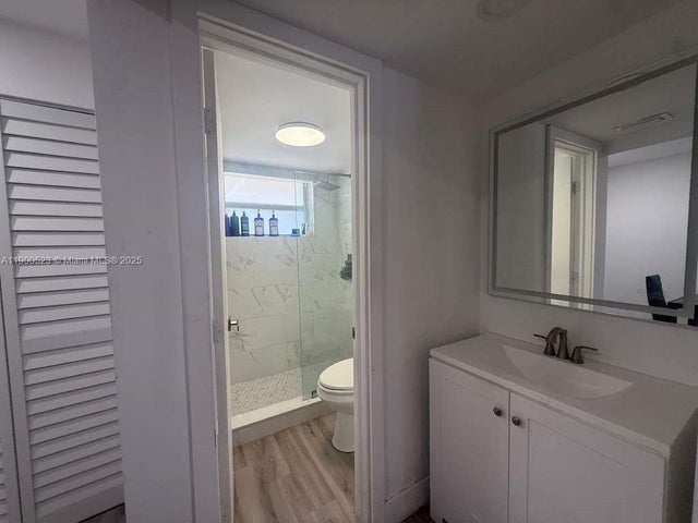 4 of 18 - 18900 Ne 3rd Ct 509, Miami, FL