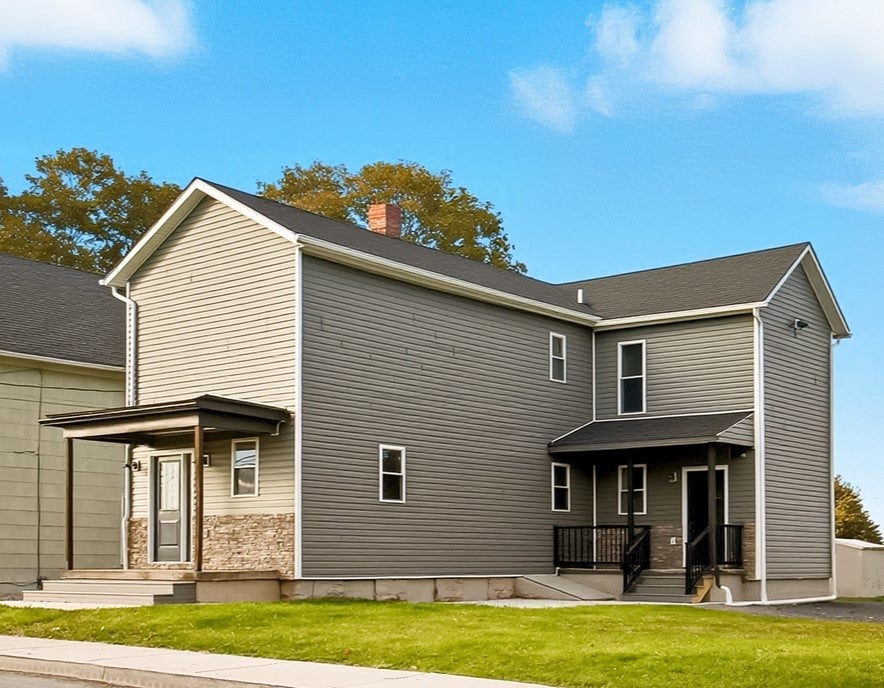 1311 Main Street, Berlin