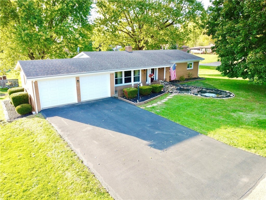 3025 Spring Garden Avenue, Neshannock