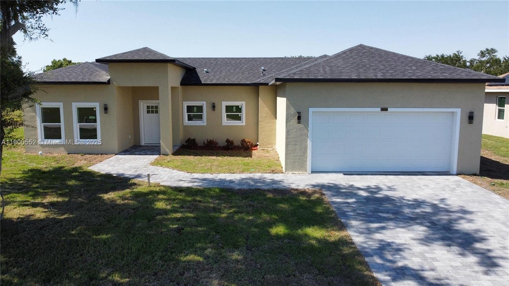 6741 Heavitree Drive, Sebring