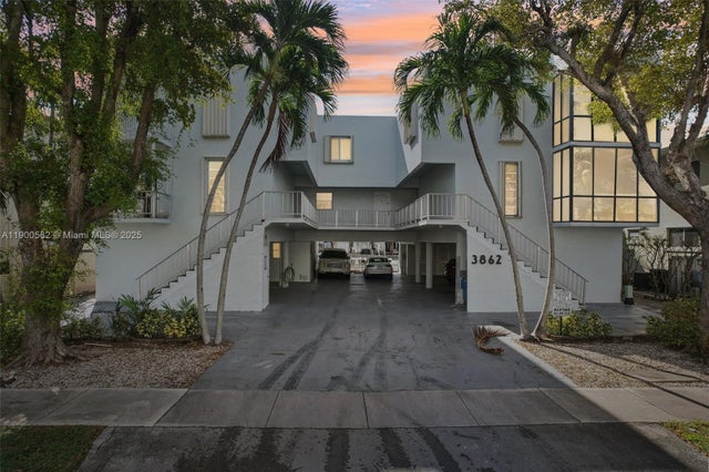 2 of 61 - 3862 Ne 171st St E, North Miami Beach, FL
