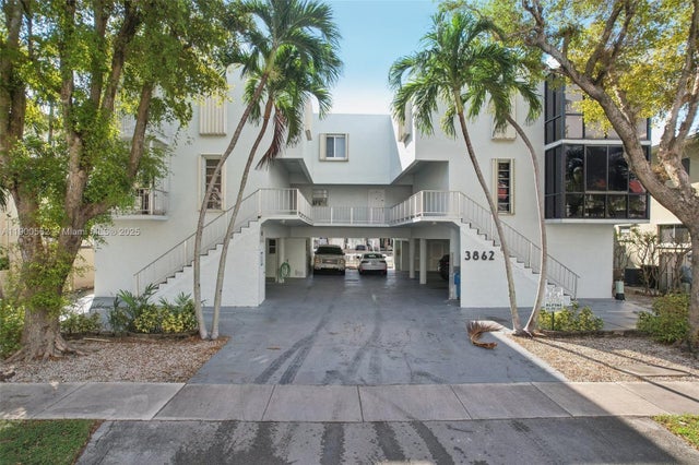 4 of 61 - 3862 Ne 171st St E, North Miami Beach, FL