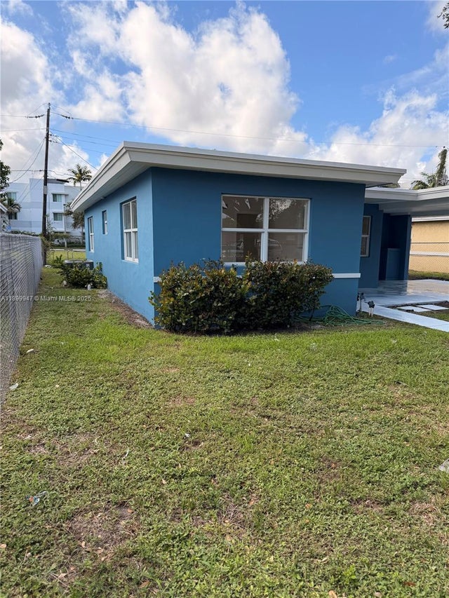 2 of 43 - 809 Nw 12th Ave, Fort Lauderdale, FL