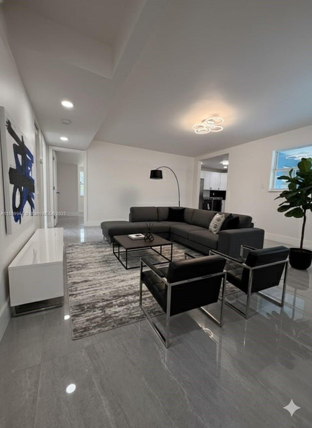 2 of 44 - 809 Nw 12th Ave, Fort Lauderdale, FL