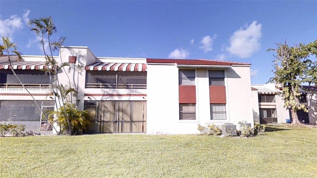 20230 Ne 3rd Ct 6, Miami