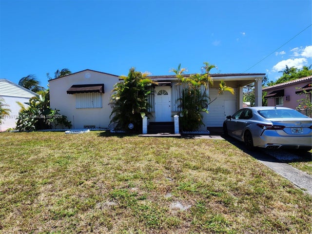 1 of 7 - 1846 Wiley St, Hollywood, FL