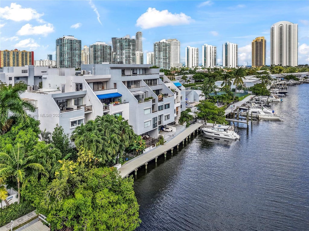 430 Poinciana Island Dr 1710, Sunny Isles Beach